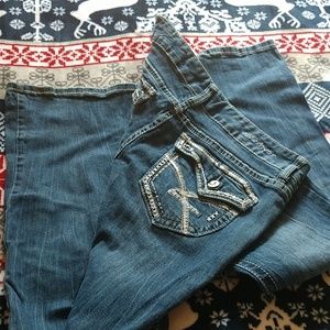 Amethyst boot cut jeans size 11 short